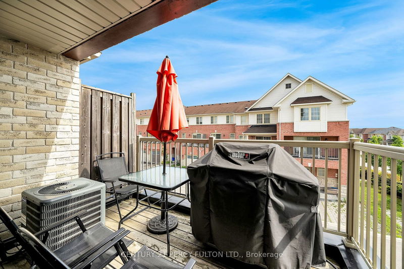 441 Rossland Rd E Ajax, L1Z 0K8 | Image 18