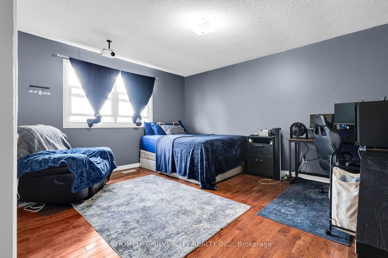 594 Sewells Rd  Toronto, M1B 5L7 | Image 33