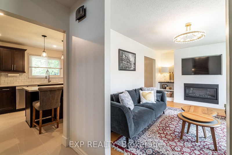 886 Reytan Blvd  Pickering, L1W 1Y5 | Image 5