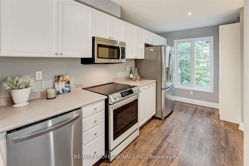 1169 Craven Rd  Toronto, M4J 4V7 | Image 5