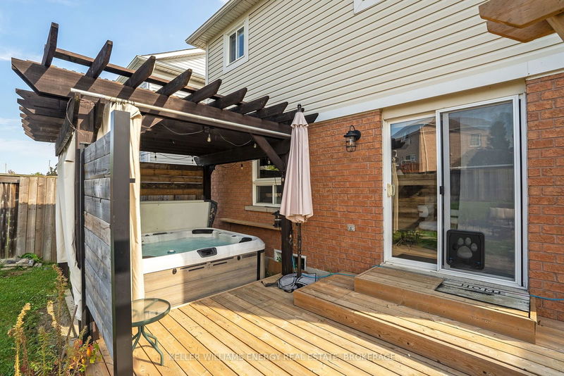 268 Scottsdale Dr  Clarington, L1C 5L1 | Image 14