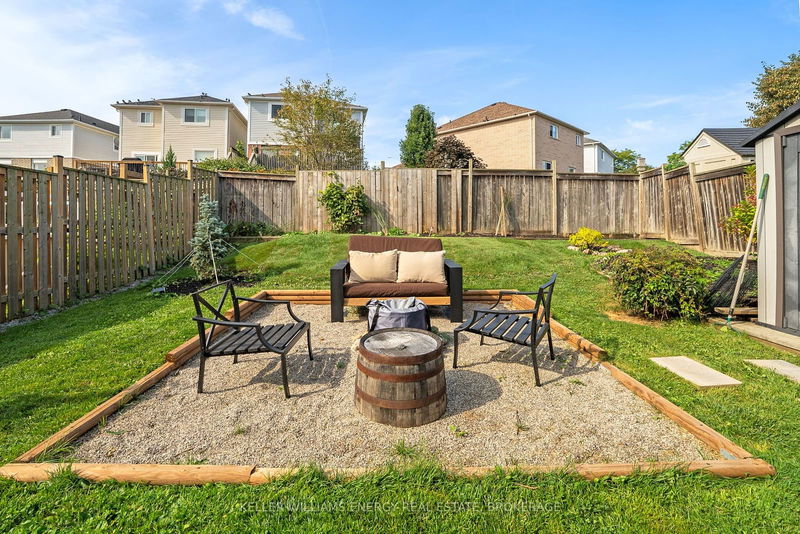 268 Scottsdale Dr  Clarington, L1C 5L1 | Image 35