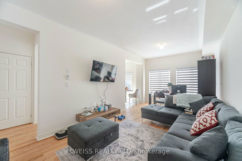 664 Fleetwood Dr  Oshawa, L1K 0A2 | Image 5