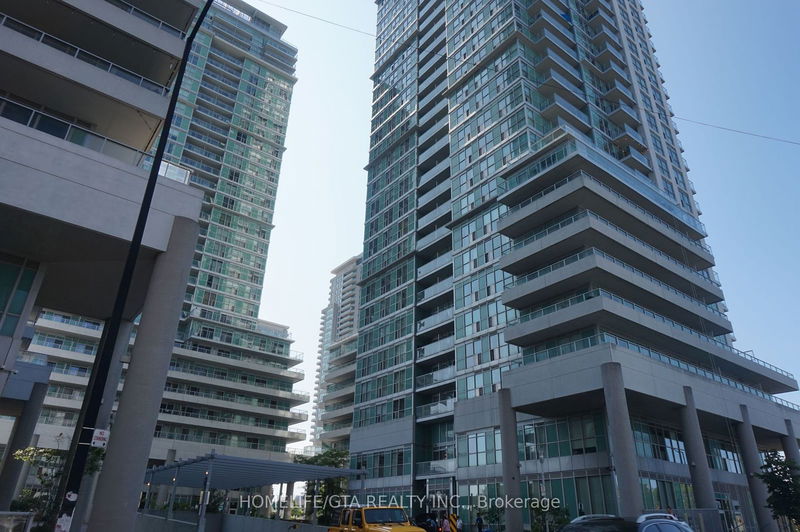 home for lease on 2809-70 Town Centre Court