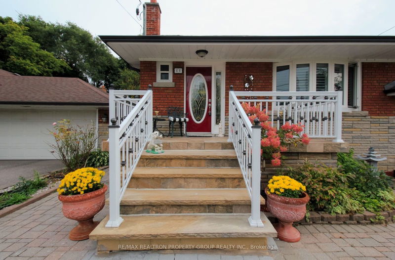 44 Anola Pl  Toronto, M1K 4W7 | Image 2