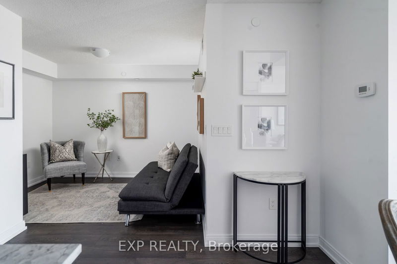  2124 - 275 Village Green Sq  Toronto, M1S 0L8 | Image 2