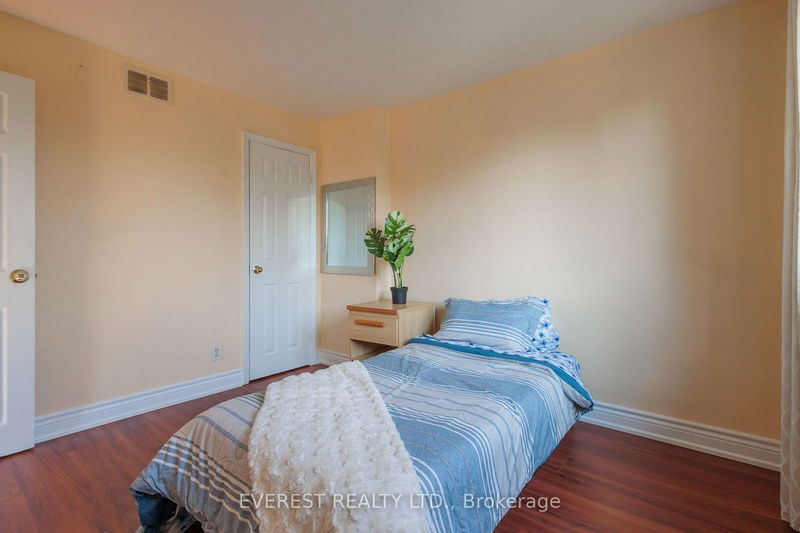 69 Bergen Rd  Toronto, M1P 1S3 | Image 17