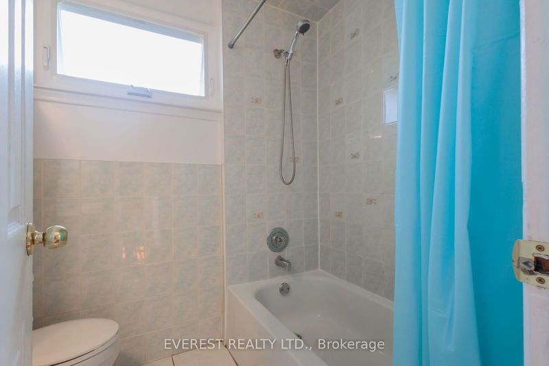 69 Bergen Rd  Toronto, M1P 1S3 | Image 24