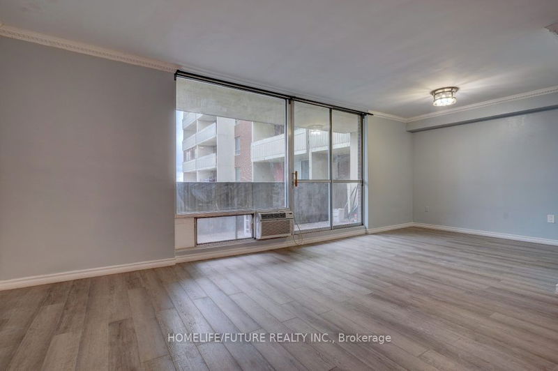  2519 - 5 Massey Sq  Toronto, M4C 5L6 | Image 6