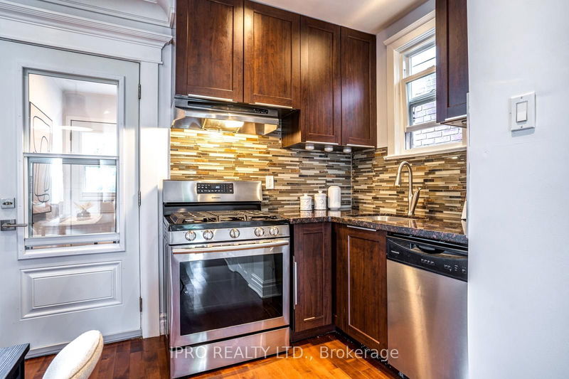 27 Wanstead Ave  Toronto, M1L 3L3 | Image 6