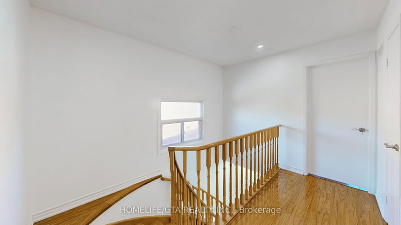 37 Roxanne Cres  Toronto, M1V 4J3 | Image 16