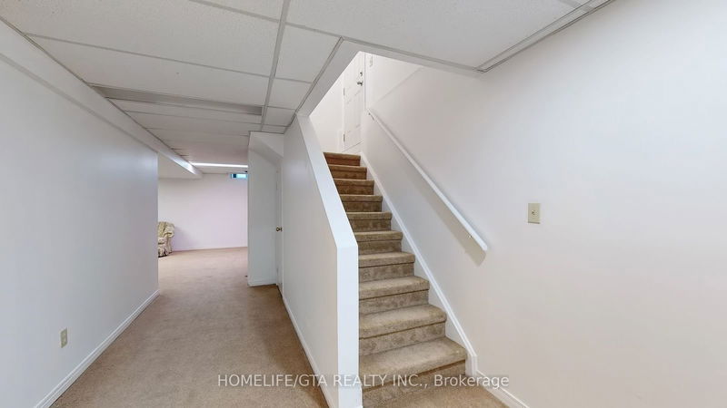 37 Roxanne Cres  Toronto, M1V 4J3 | Image 30