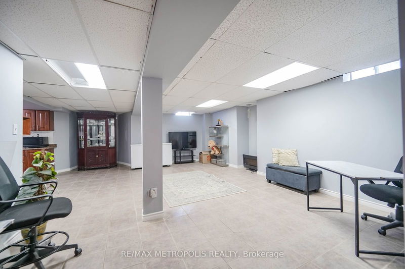 285 Senator St  Pickering, L1V 6N1 | Image 29