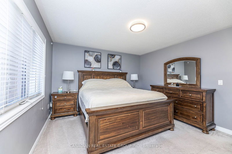 7 McDonald Cres  Clarington, L1B 0E2 | Image 20