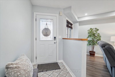 38 Greengrove Way — photo 3