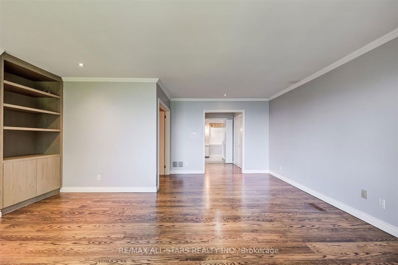 5 Hill Cres  Toronto, M1M 1H7 | Image 16