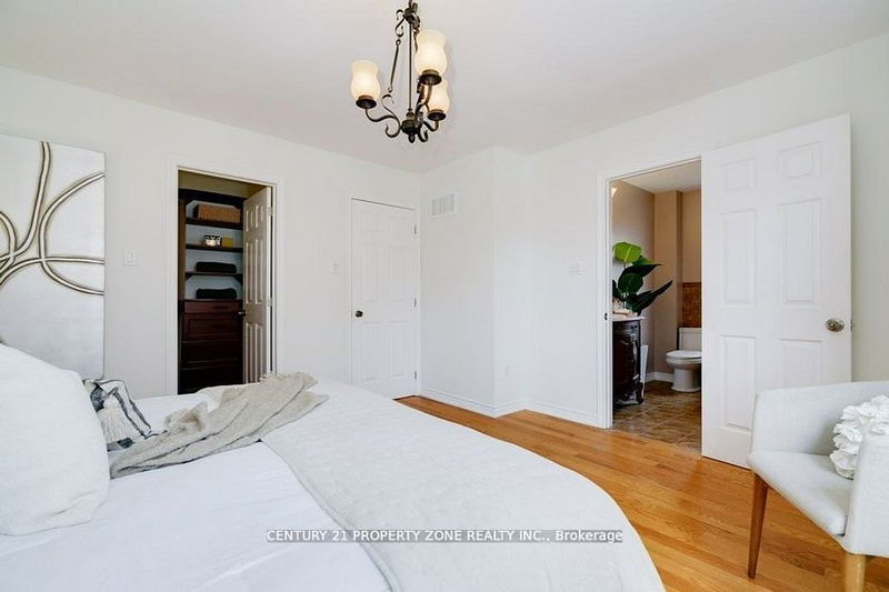 126 Meighen Ave  Toronto, M4B 2H9 | Image 25