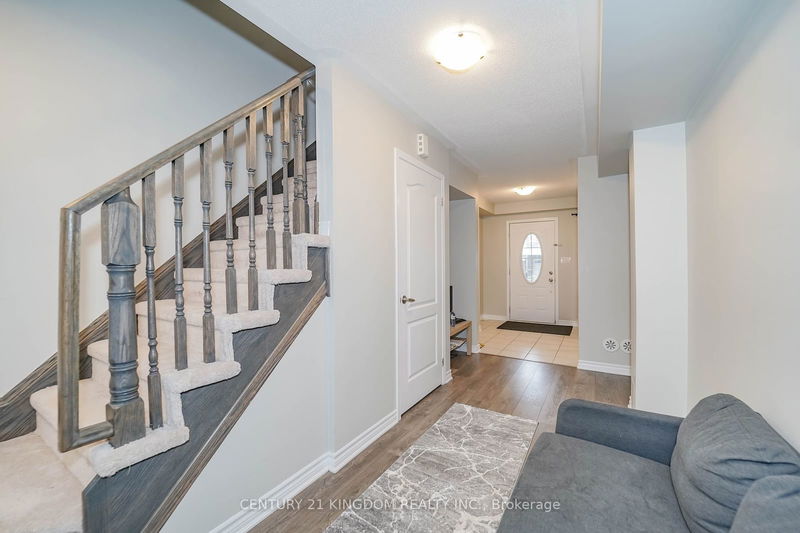 1062 Clipper Lane  Pickering, L1X 0E9 | Image 8