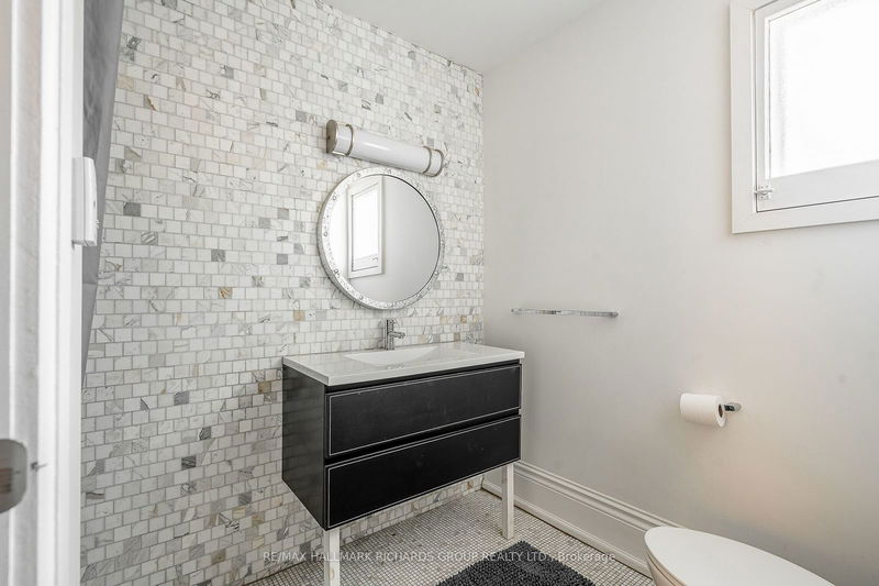 3025 Queen St E Toronto, M1N 1A5 | Image 23