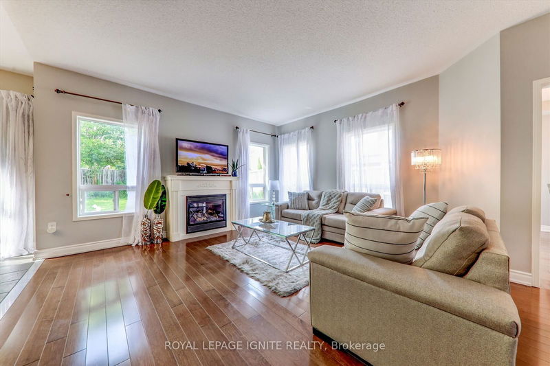 1547 Spencely Dr  Oshawa, L1K 0A7 | Image 8