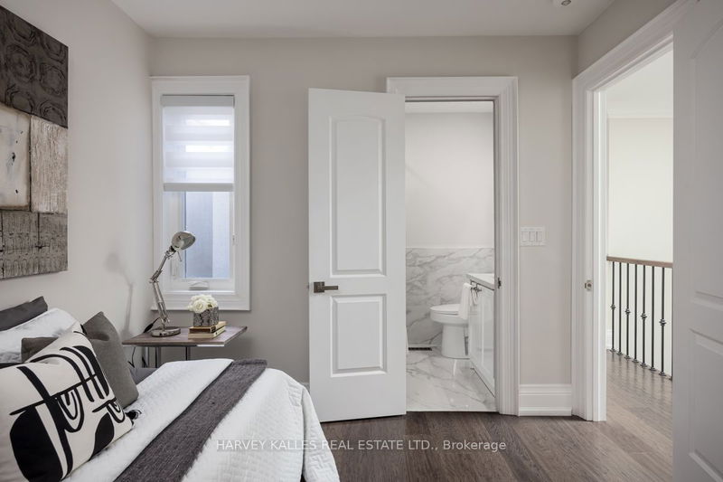 110 Leyton Ave  Toronto, M1L 3T8 | Image 21