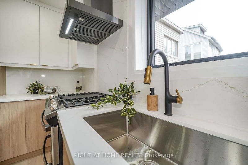 127 Duvernet Ave  Toronto, M4E 1V5 | Image 14