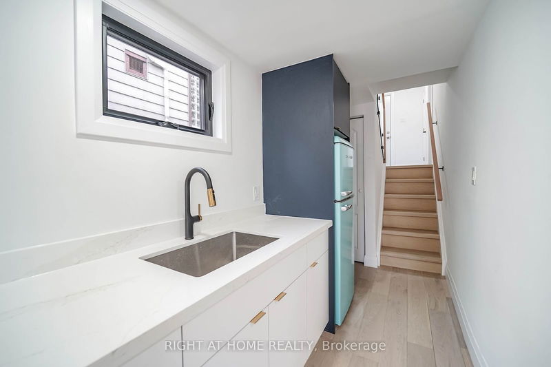 127 Duvernet Ave  Toronto, M4E 1V5 | Image 30