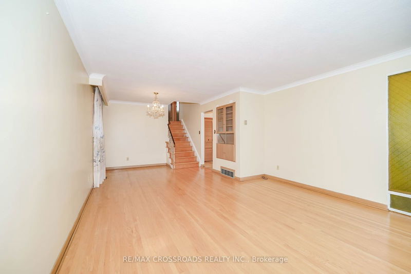 1326 Victoria Park Ave  Toronto, M4B 2L6 | Image 11