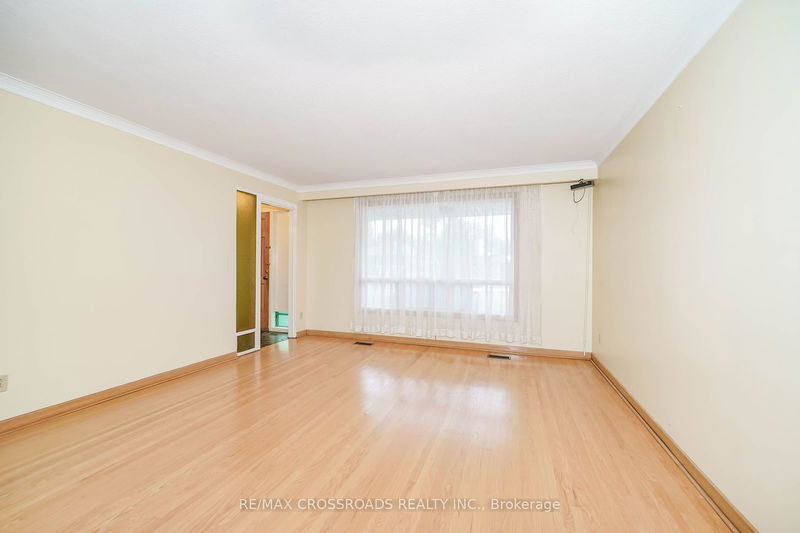 1326 Victoria Park Ave  Toronto, M4B 2L6 | Image 13