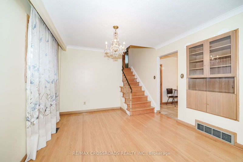 1326 Victoria Park Ave  Toronto, M4B 2L6 | Image 14