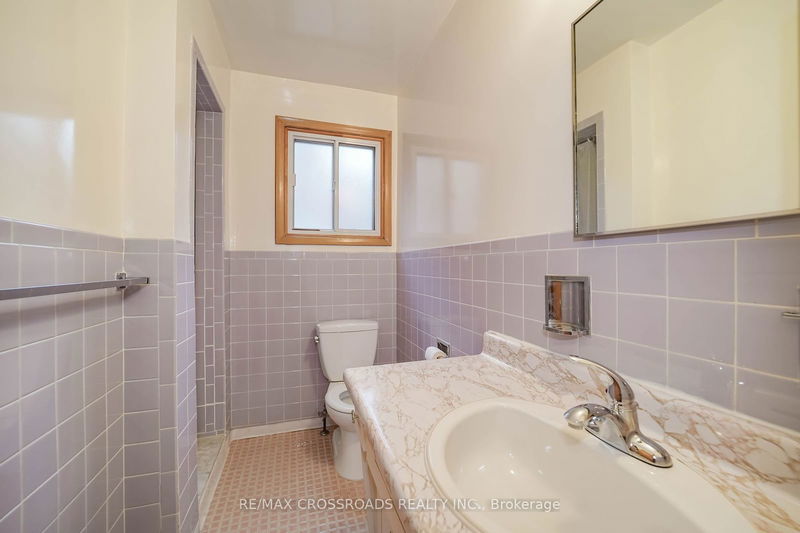 1326 Victoria Park Ave  Toronto, M4B 2L6 | Image 21