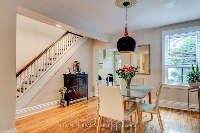 62 Kent Rd  Toronto, M4L 2X6 | Image 12