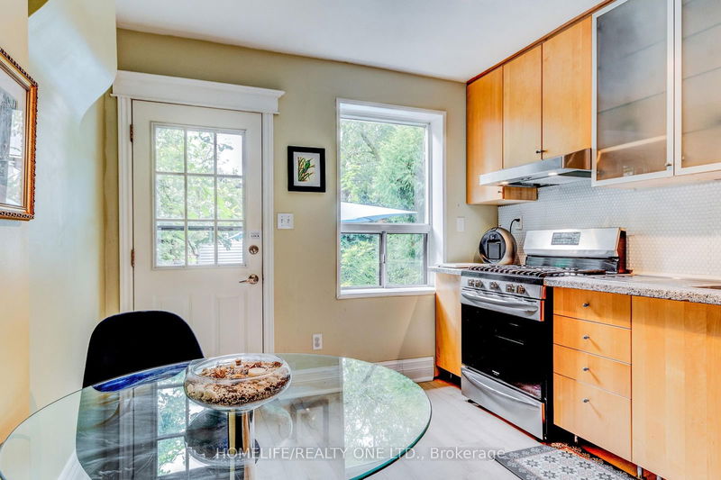 62 Kent Rd  Toronto, M4L 2X6 | Image 15