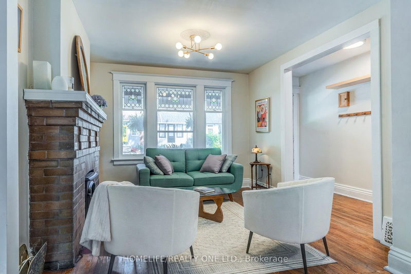 62 Kent Rd  Toronto, M4L 2X6 | Image 6