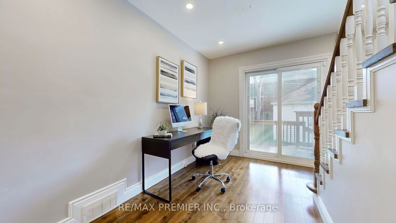 71 Glenburn Ave  Toronto, M4B 2X6 | Image 21