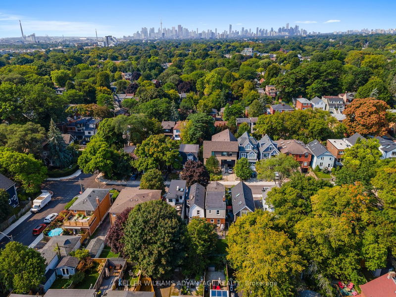 149 Wheeler Ave  Toronto, M4L 3V5 | Image 37