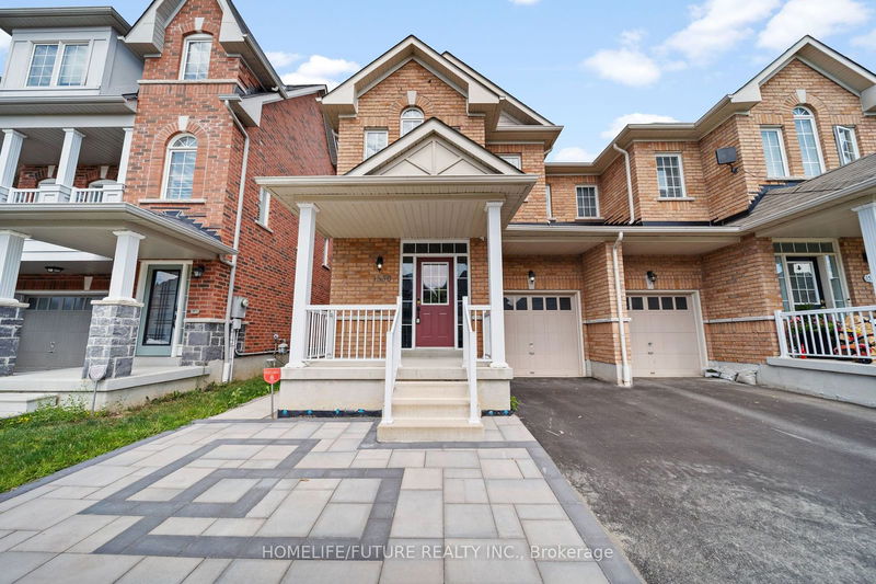 1530 Bruny Ave  Pickering, L1X 0C5 | Image 1