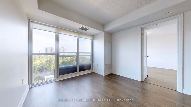  718 - 275 Village Green Sq  Toronto, M1S 0L8 | Image 10