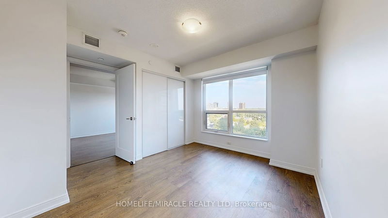  718 - 275 Village Green Sq  Toronto, M1S 0L8 | Image 13