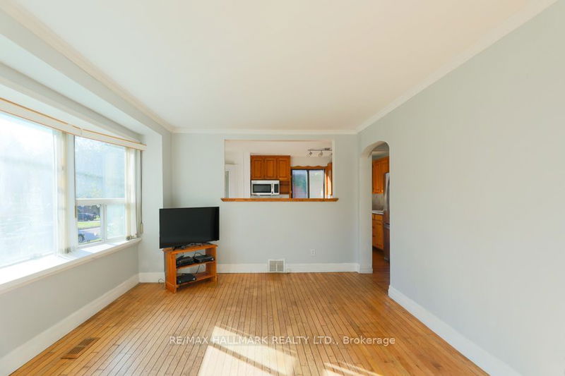 18 Anneke Rd  Toronto, M1N 3M5 | Image 5