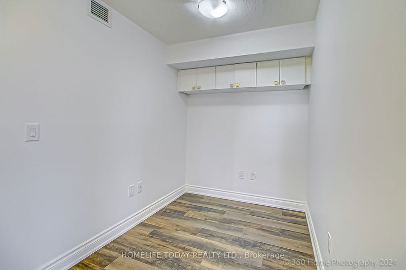  1323 - 275 Village Green Sq  Toronto, M1S 0L8 | Image 17