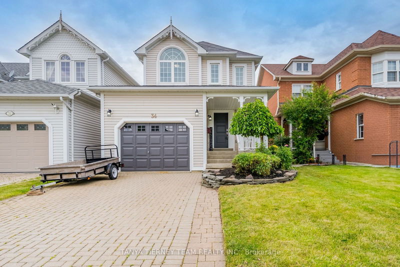 34 Wells Cres  Whitby, L1M 1C7 | Image 2