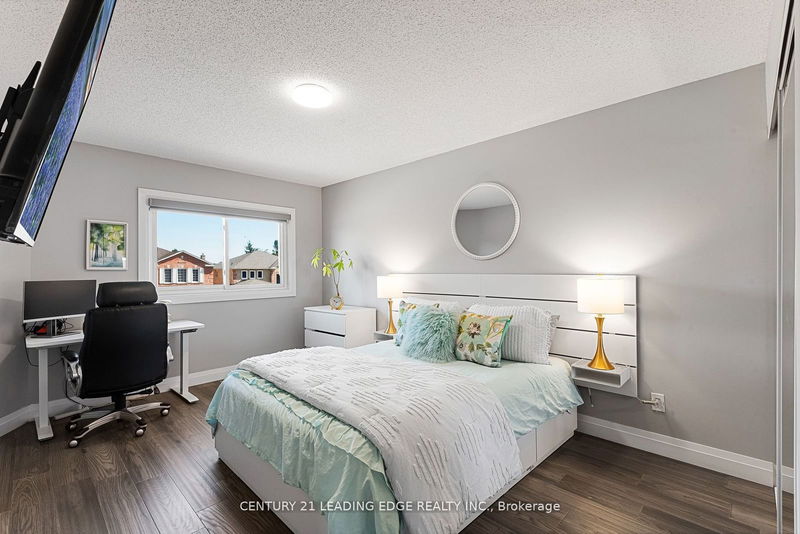 60 Forest Hts  Whitby, L1R 1T8 | Image 23