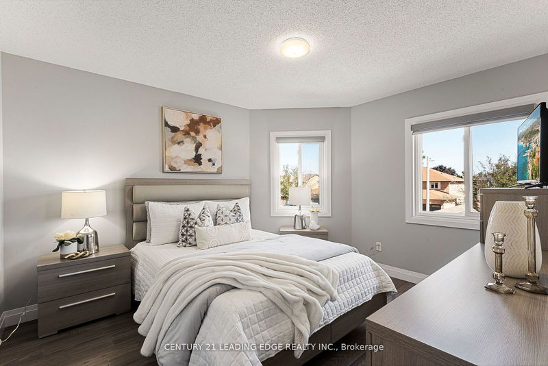 60 Forest Hts  Whitby, L1R 1T8 | Image 25