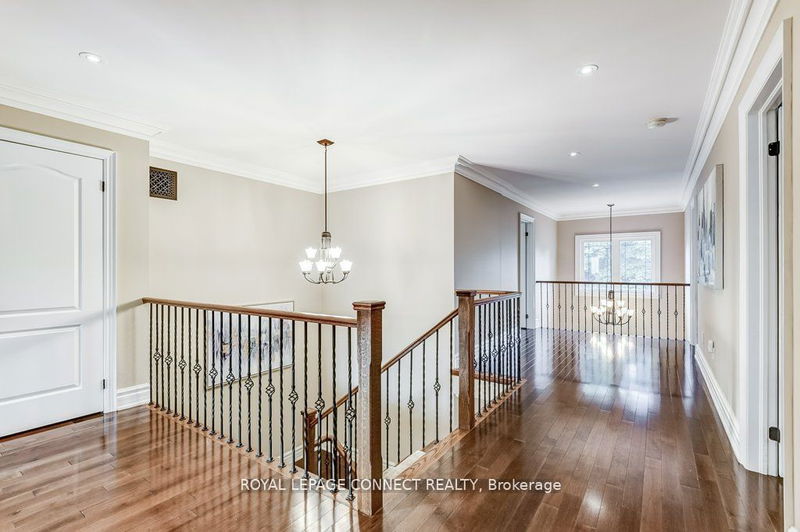 1880 Spruce Hill Rd  Pickering, L1V 1S7 | Image 17