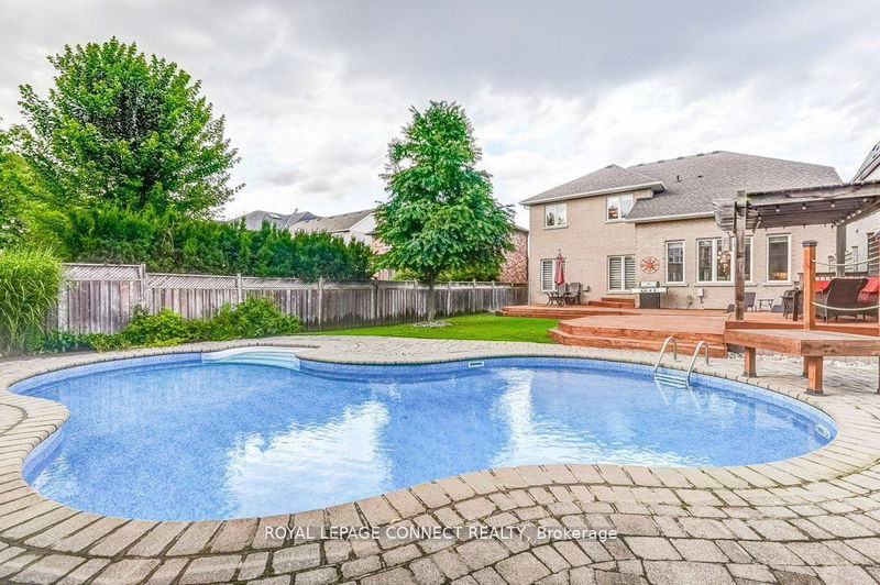 1880 Spruce Hill Rd  Pickering, L1V 1S7 | Image 36