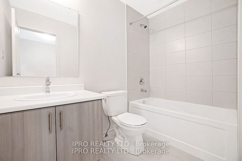 727 Heathrow Path  Oshawa, L1K 3G4 | Image 11