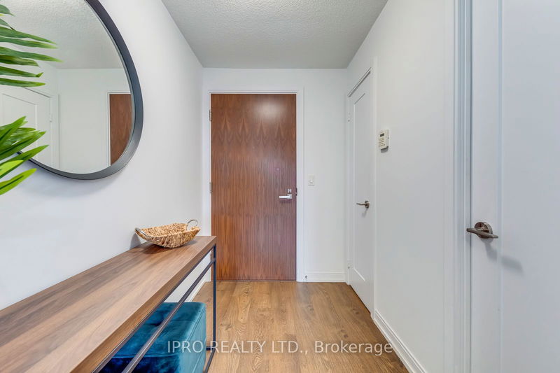  1015 - 275 Village Green Sq  Toronto, M1S 0L8 | Image 3