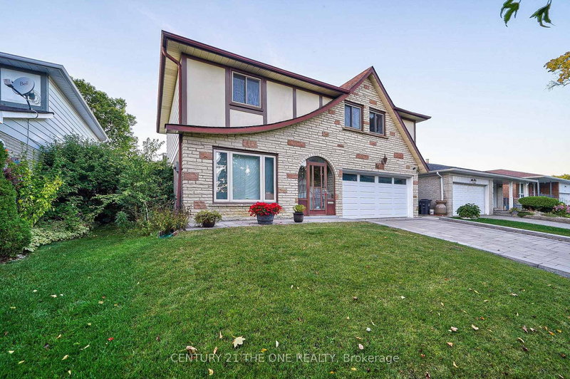 54 Marblemount Cres, Toronto, M1T 2H4 | Image 2