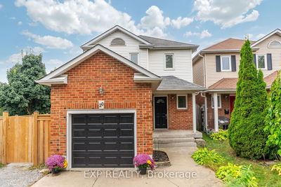 20 Mossgrove Crt  Clarington, L1E 1P3 | Image 1